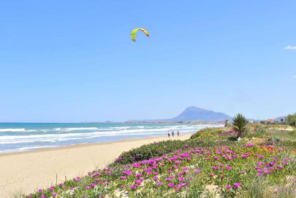 Apartment La Naranja 1ªlinea De Playa -wifi- Parking Free
